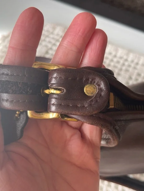 Vintage Janice Coach Brown Leather Crossbody Bag with bronze hardware made in DR - Picture 11 of 15